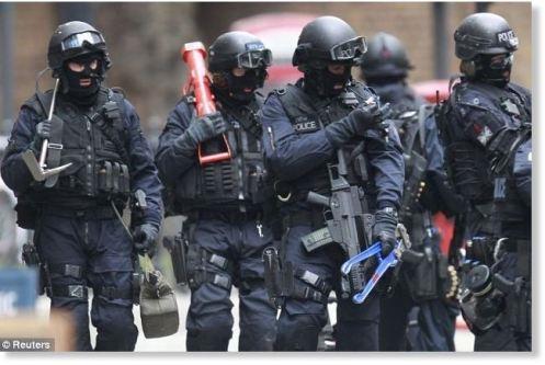 Demonios y masacre, Sandy Hook school