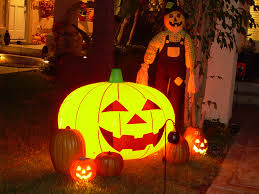 por que el mundo celebra halloween
